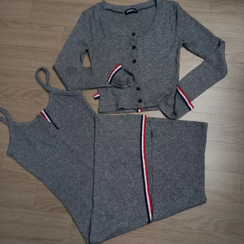 [BUNJANG] Set Dress + Cardigan (New) / 원피스+가디건 세트(새옷)