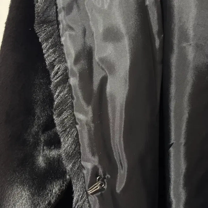 [BUNJANG] Fake Fur Jacket / 무배) 페이크퍼 자켓 팝니다