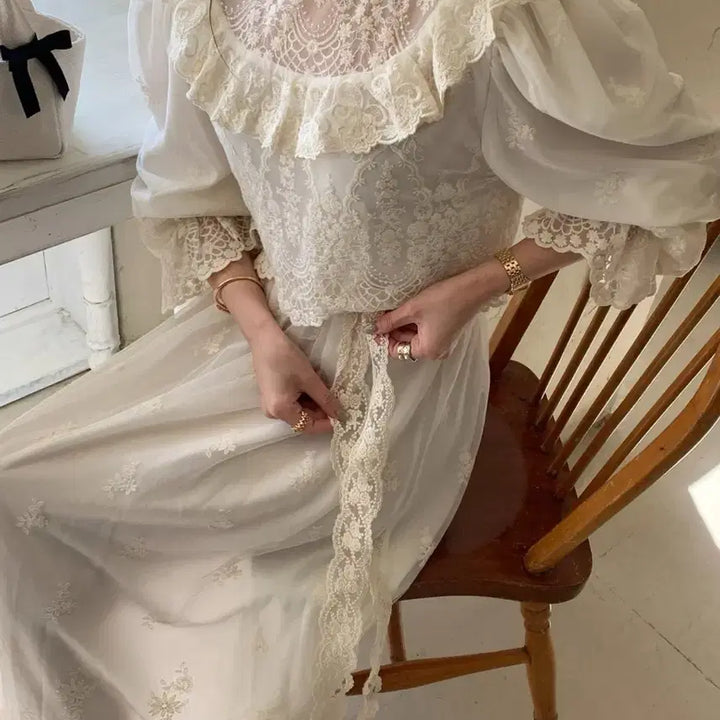 [BUNJANG] Byssiny Elisha Cream Dress / [새상품] 바이씨니 제작 엘리샤 원피스 크림 free