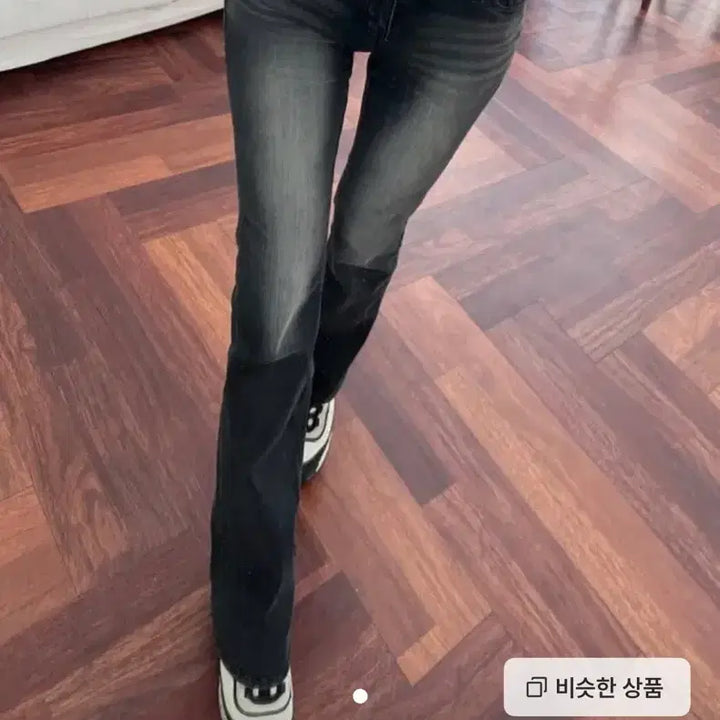 [SOLD OUT] 카인다미 골반볼륨업 로우웨스트 흑청 세미 부츠컷_골반뽕 청바지