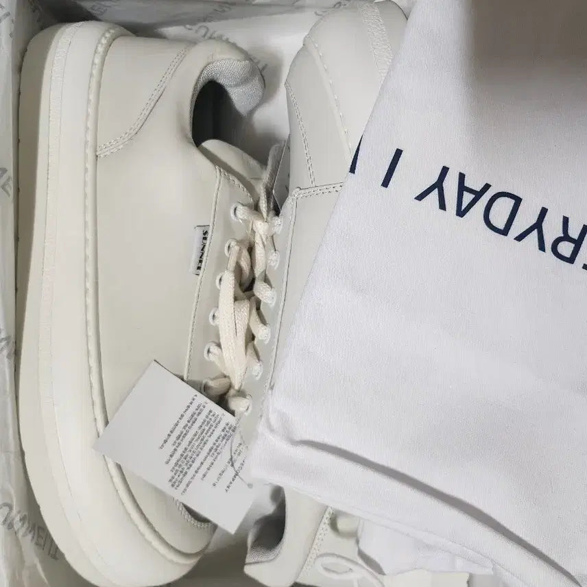 [BUNJANG] Sunye Dreamers Sneakers / 써네이 드리미 스니커즈