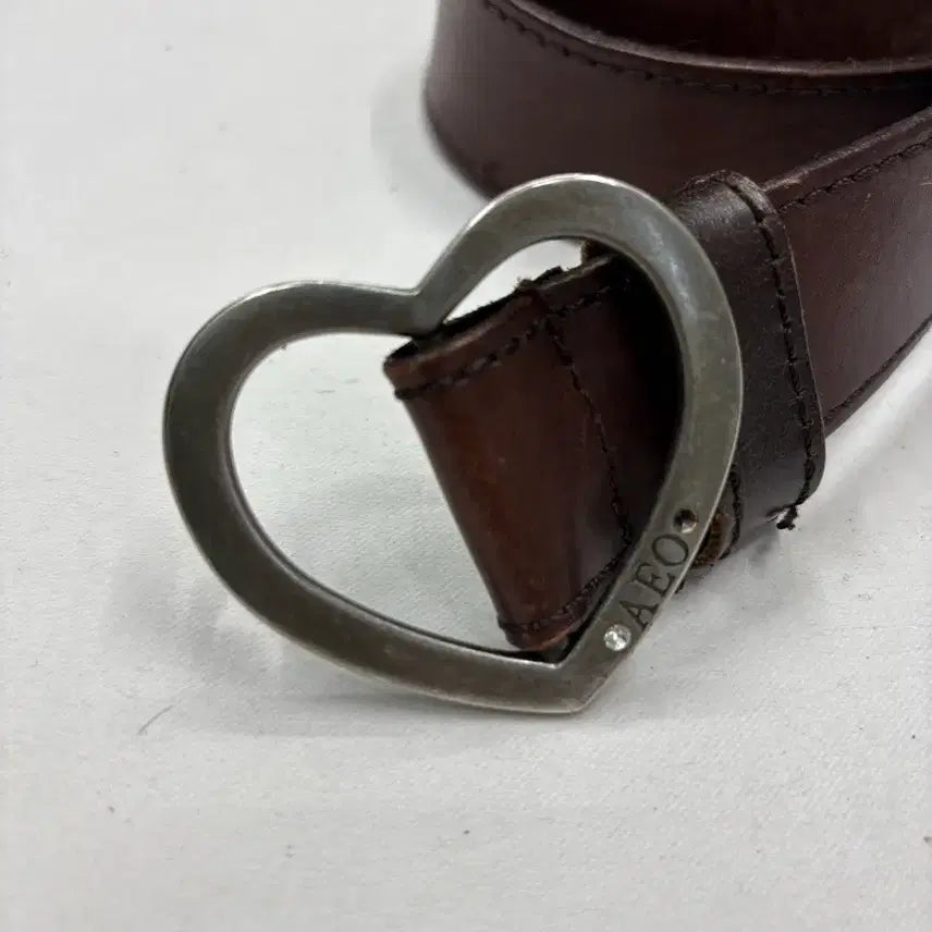 [BUNJANG] ROMANTTE Heart Buckle Brown Leather Belt / 빈티지 웨스턴 하트 버클 브라운 레더 벨트