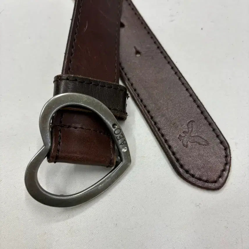 [BUNJANG] ROMANTTE Heart Buckle Brown Leather Belt / 빈티지 웨스턴 하트 버클 브라운 레더 벨트