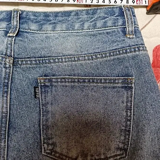 [BUNJANG] Toffee Light Wash Jeans 31 inch / 토피 연청바지 31인치 기장106