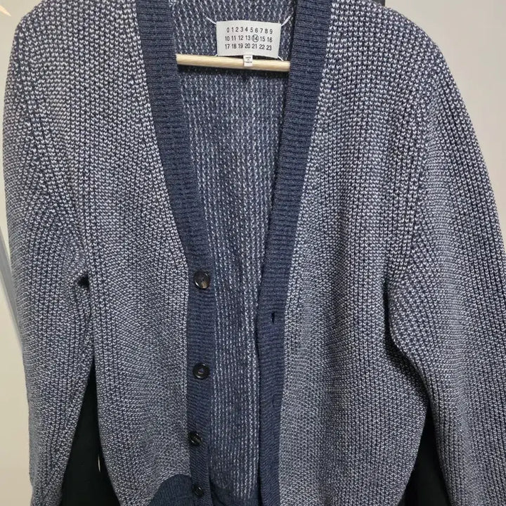 [BUNJANG] Maison Margiela Navy & White Cardigan / 메종 마르지엘라 가디건