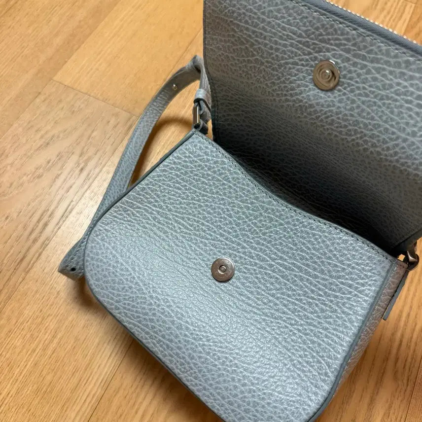 [BUNJANG] Maison Margiela 5ac Mini Shoulder Bag Sky Blue / 정품 마르지엘라 5ac 미니 숄더백 하늘색 미니백 가방