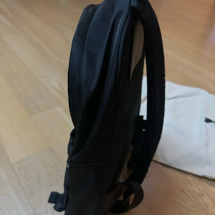 [BUNJANG] Ami Nylon &amp; Leather Backpack / 정품 아미 백팩 나일론 레더 가방 남녀공용