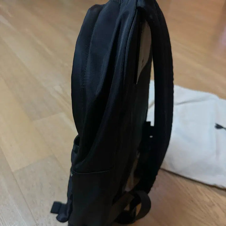 [BUNJANG] Ami Nylon &amp; Leather Backpack / 정품 아미 백팩 나일론 레더 가방 남녀공용