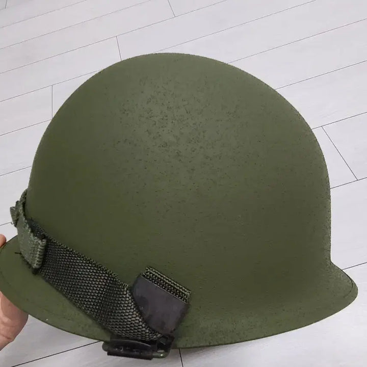 [BUNJANG] Film/Exhibition Prop Helmet / 영화, 전시 연출용 헬멧