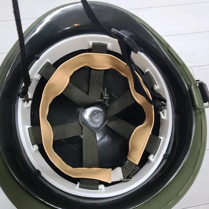 [BUNJANG] Film/Exhibition Prop Helmet / 영화, 전시 연출용 헬멧
