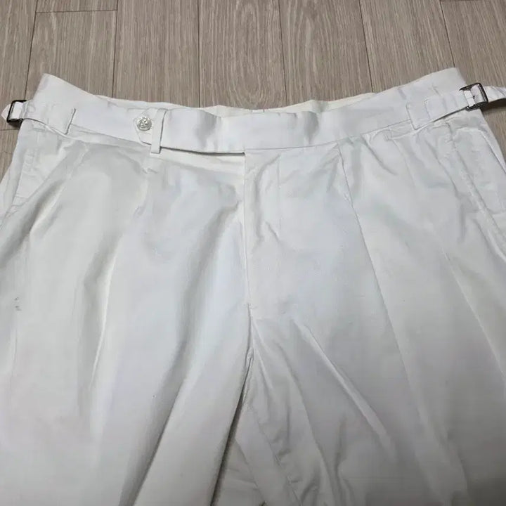 [SOLD OUT] 링자켓 블랙라벨 화이트 투 플리츠 코튼 팬츠