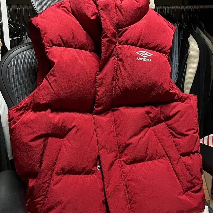 [BUNJANG] Umbro Red Vest Padded Jacket 95 / 엄브로 조끼패딩 레드 95