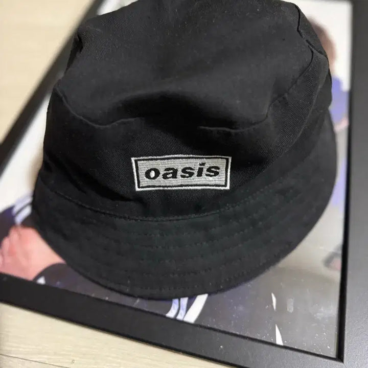 [SOLD OUT] 공식 오아시스 블랙 리버시블 버킷햇