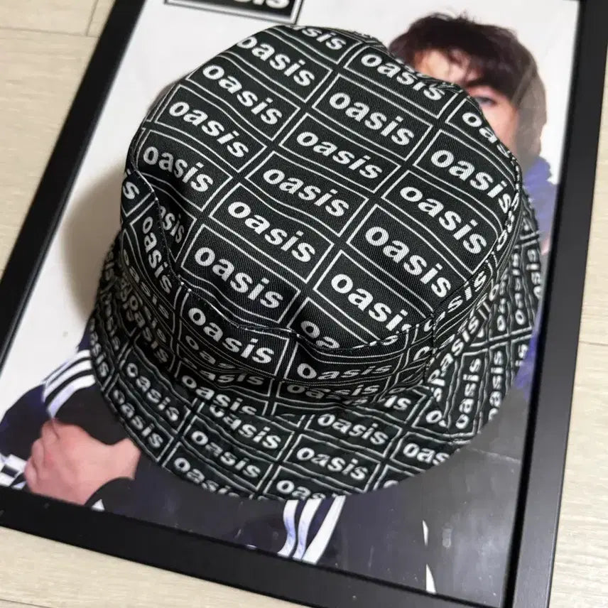 [SOLD OUT] 공식 오아시스 블랙 리버시블 버킷햇