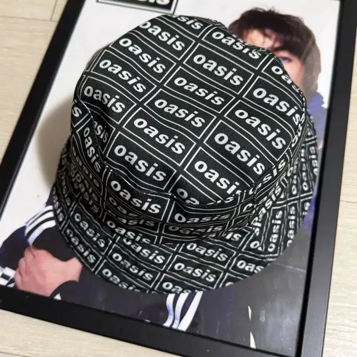 [SOLD OUT] 공식 오아시스 블랙 리버시블 버킷햇