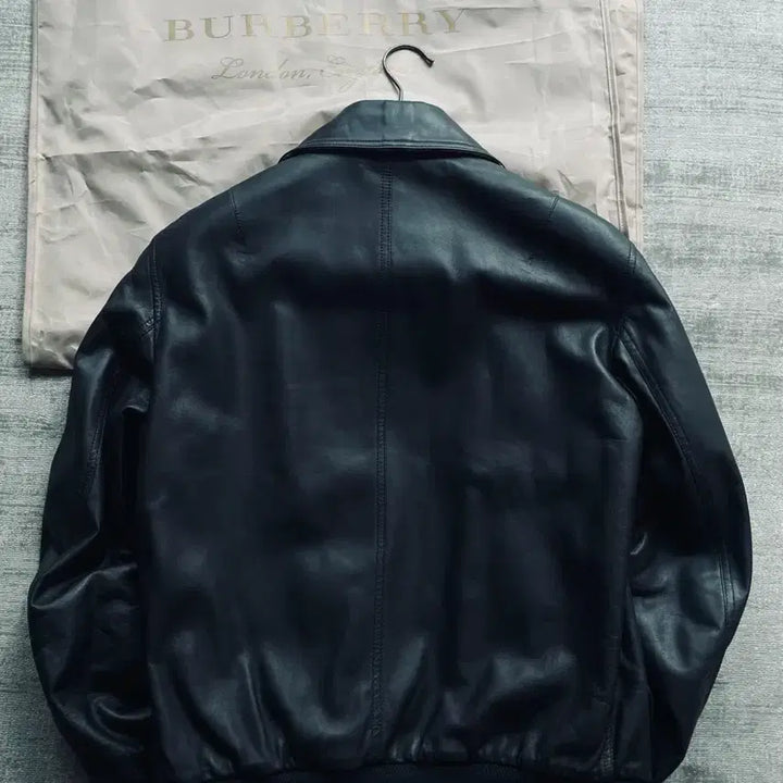 [BUNJANG] Burberry A2 Bomber Jacket / 버버리 명작 italy made 램스킨 캐시미어 안감 A2 봄버 자켓