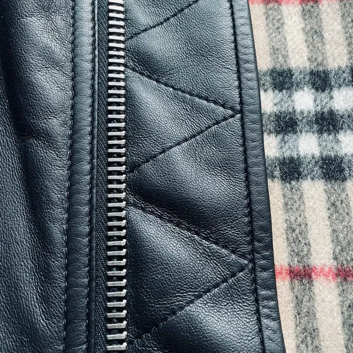[BUNJANG] Burberry A2 Bomber Jacket / 버버리 명작 italy made 램스킨 캐시미어 안감 A2 봄버 자켓