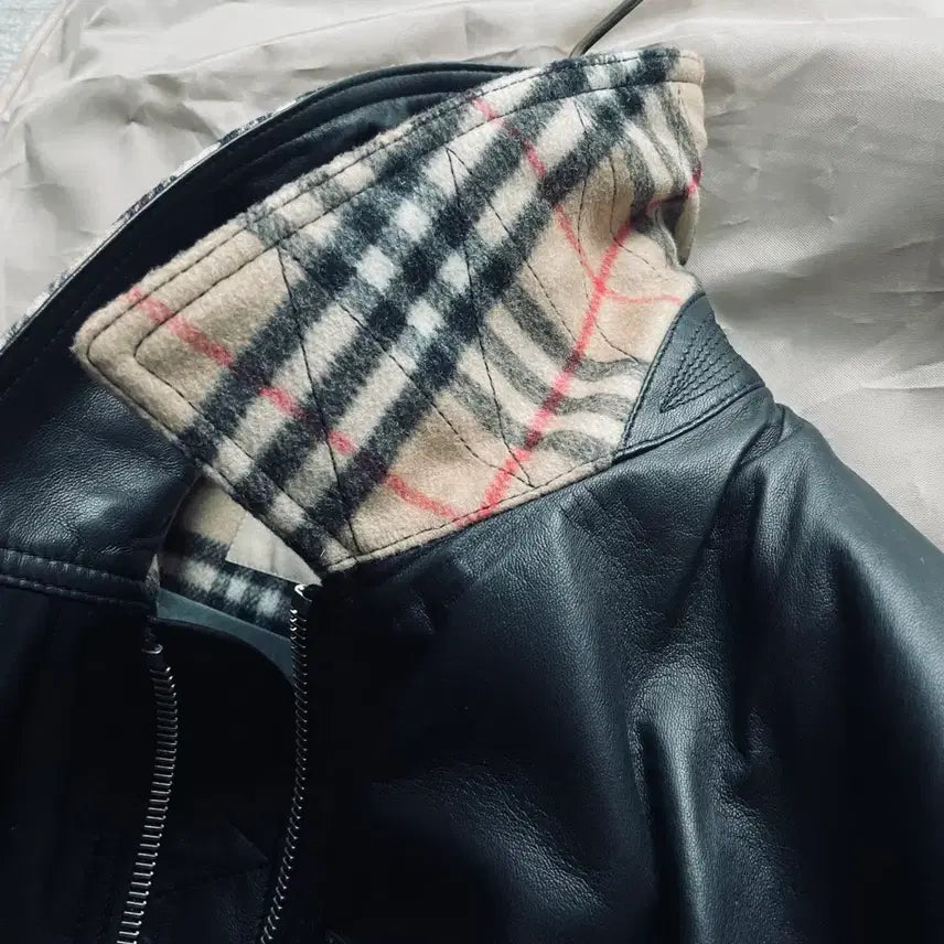 [BUNJANG] Burberry A2 Bomber Jacket / 버버리 명작 italy made 램스킨 캐시미어 안감 A2 봄버 자켓