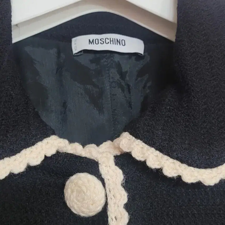 [BUNJANG] Moschino Pearl Knit Jacket / 모스키노 진주 니트 자켓