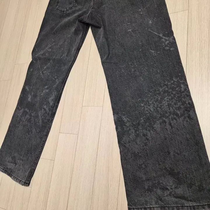 [BUNJANG] OY Paint Washing Denim Black / 오와이(OY) 페인트 워싱 데님 블랙