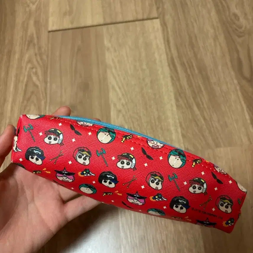[BUNJANG] Crayon Shin-chan Red Pencil Case / 빨간색 짱구필통
