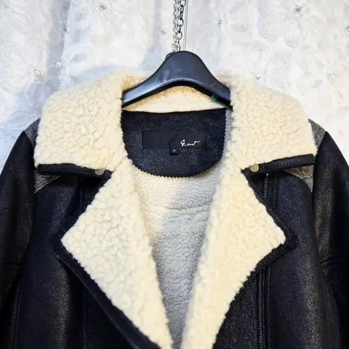 [BUNJANG] G-Cut Sheepskin Mouton / 지컷 G-cut 양모 무스탕