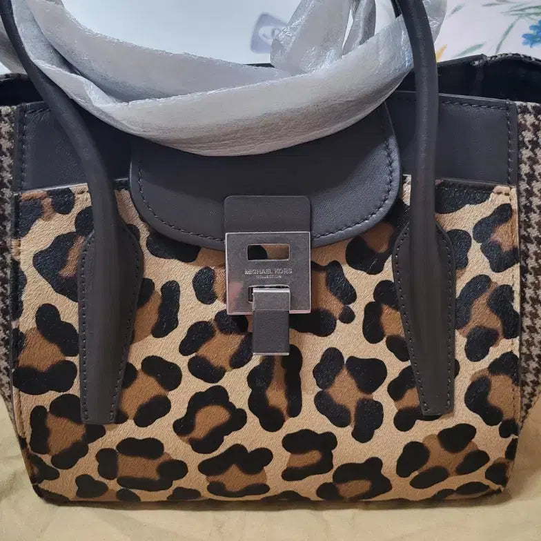 [BUNJANG] Michael Kors Collection Leopard Print Leather Tote Bag / 마이클코어스 컬렉션라인 핸드백