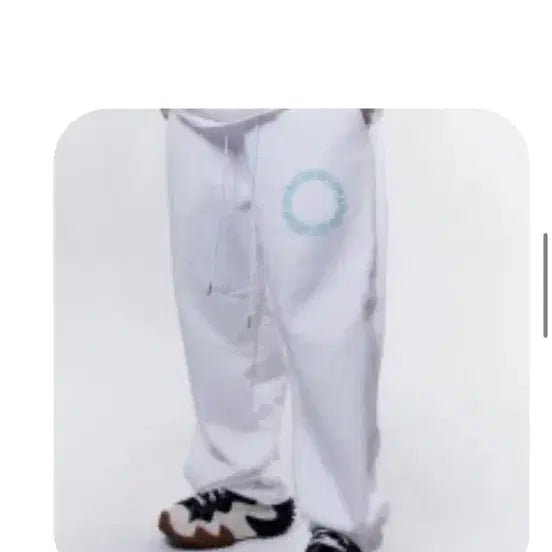 [BUNJANG] CHAPCHAP Circle Logo Sweat Pants / CHAPCHAP Circle Logo Sweat Pants(white)
