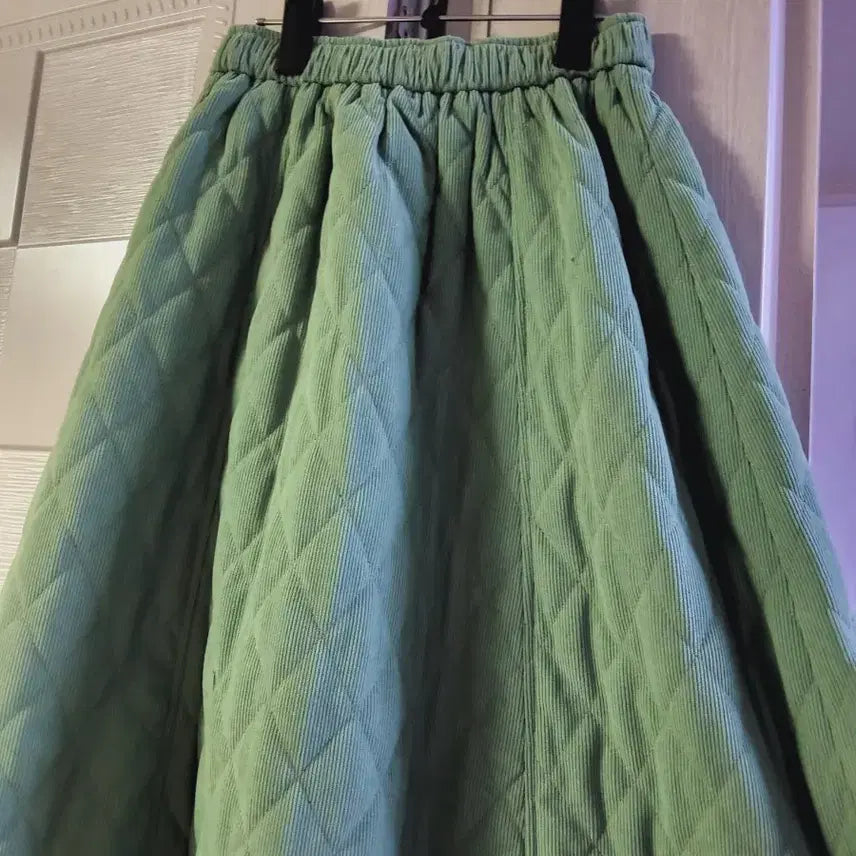 [BUNJANG] Corduroy Flare Skirt / 코듀로이 스커트 새상품