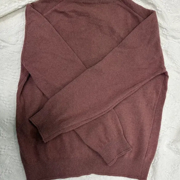 [BUNJANG] Pink Round Neck Knit Sweater / 핑크 라운드넥 니트 스웨터