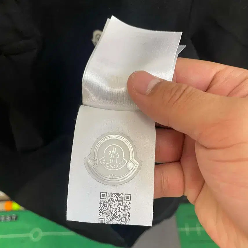 [BUNJANG] Moncler Polo Shirt Black L Size / 몽클레어 카라티 블랙색상 L사이즈실측100