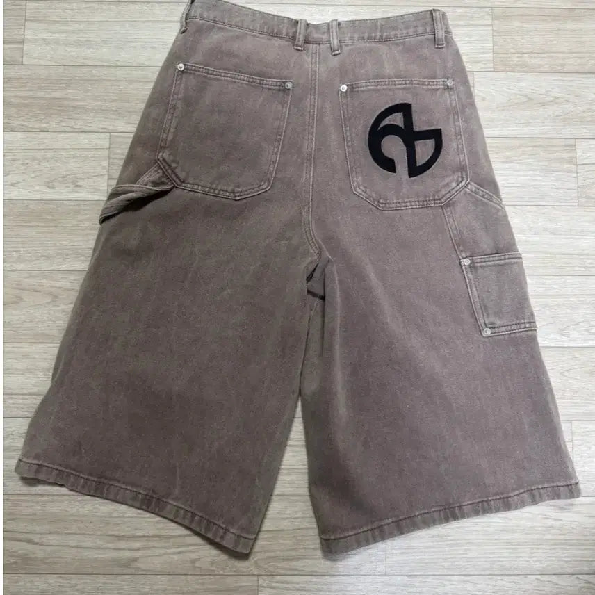 [SOLD OUT] 노매뉴얼 버뮤다 팬츠 모카색상