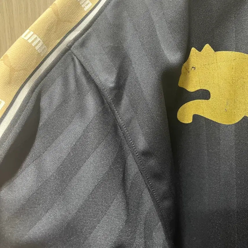 [BUNJANG] Puma Black Gold Track Top Jersey L / 푸마 블랙 골드 트랙탑 져지 L