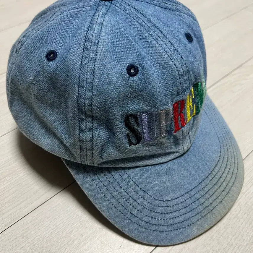 [BUNJANG] Supreme Multi Color Logo Washed Denim 6-Panel Cap / Supreme 슈프림 멀티 컬러 로고 워시드 데님 6패널 볼캡 모자