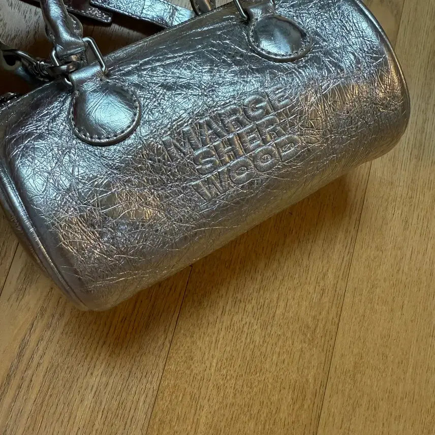 [SOLD OUT] 마지셔우드 소가죽 원통 미니백 숄더백 가방 실버