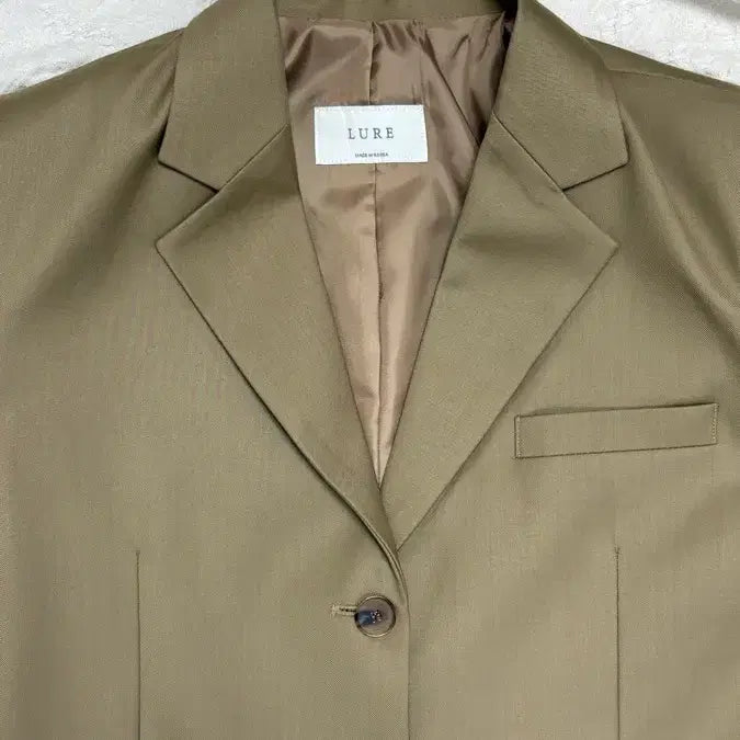 [BUNJANG] Oversized Three Button Women's Jacket (Sealed) / 오버핏 쓰리버튼 여성 자켓 (새상품)