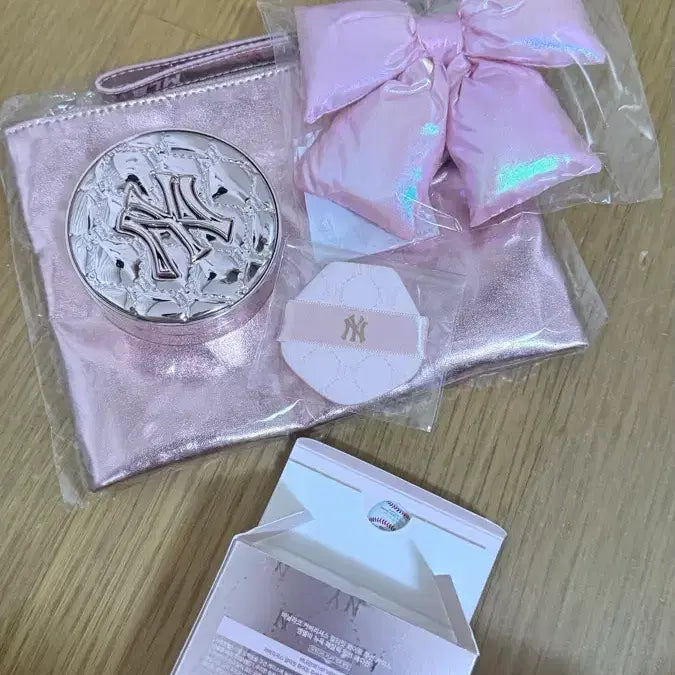 [BUNJANG] Banila Co. MLB Collaboration Cushion / 바닐라코 mlb 새제품