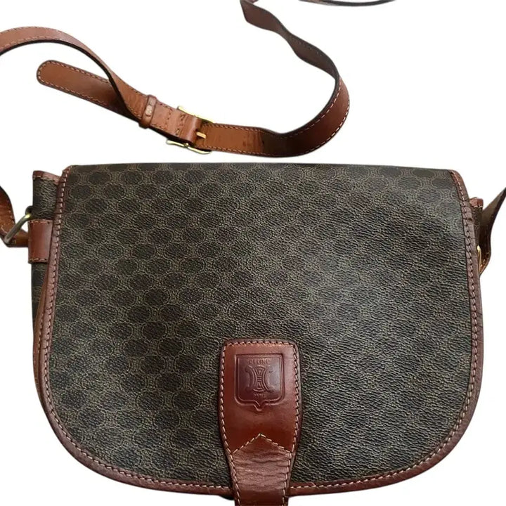 [BUNJANG] Celine Macadam Shoulder Bag / 셀린느 마카담 숄더백 브라운