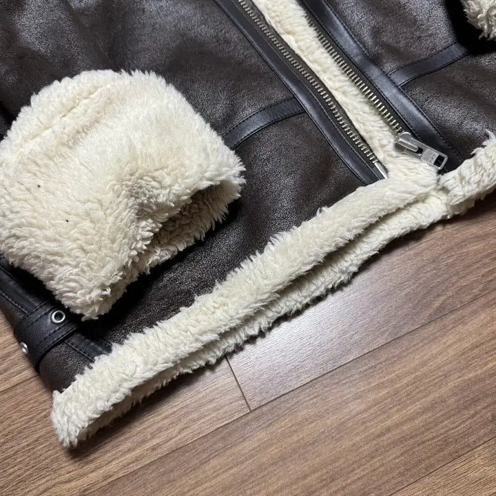 [BUNJANG] Dunst Unisex Shearling Jacket Brown M / 던스트 유니섹스 루즈핏라인 시어링 자켓 브라운 M
