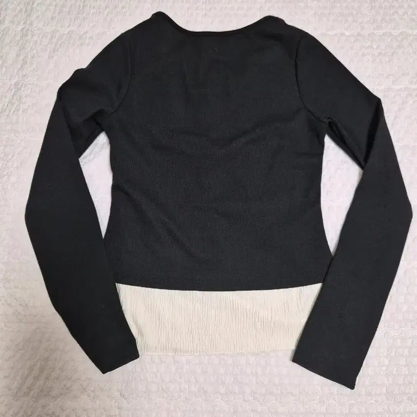 [BUNJANG] Black and Ivory Blouse Set / 블랙,아이보리 블라우스 2종