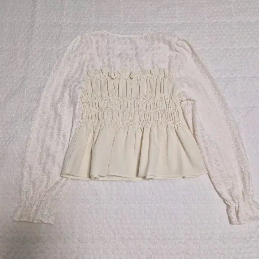 [BUNJANG] Black and Ivory Blouse Set / 블랙,아이보리 블라우스 2종