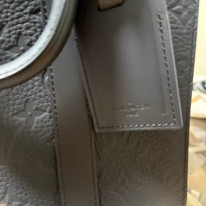 [BUNJANG] Louis Vuitton Sac Plat Toron Black Handbag / 루이비통 삭플라 토뤼옹 블랙 새상품급