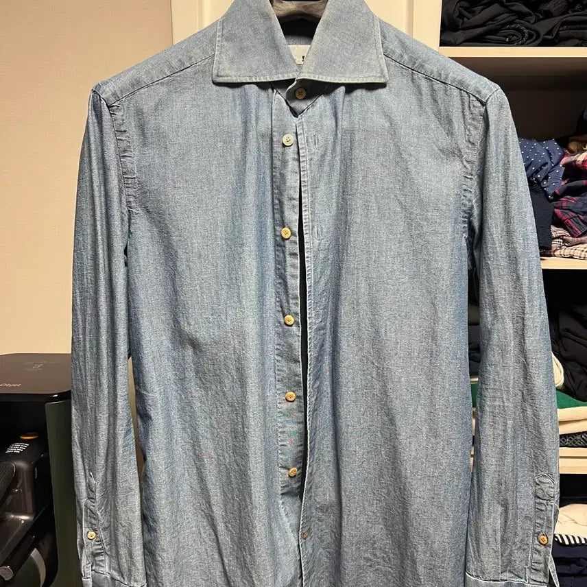 [BUNJANG] Bana Core Full Handmade Light Wash Denim Shirt / 바나꼬레 풀핸드메이드 연청 데님셔츠 15.5 39