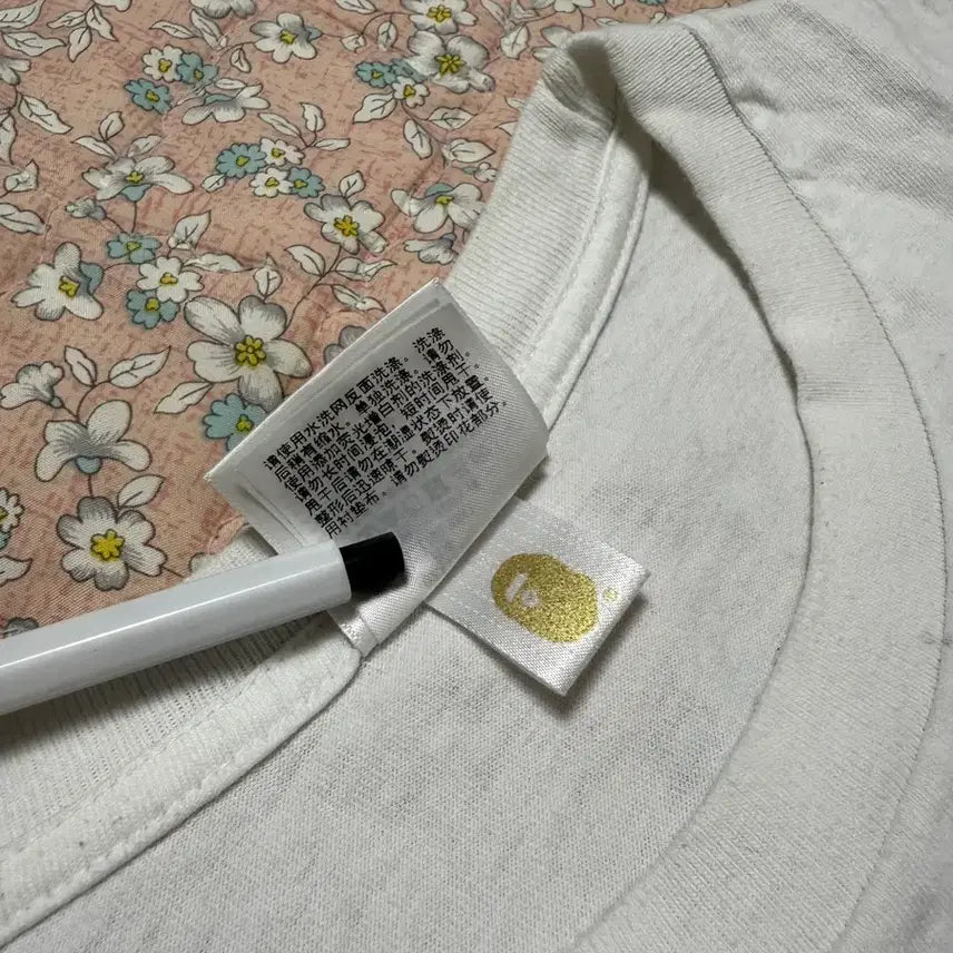 [SOLD OUT] 베이프 빅 에이프 헤드 티셔츠 화이트 퍼플 XL