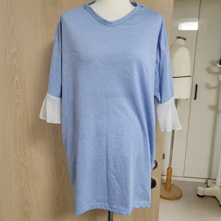 [BUNJANG] Sky Blue 3/4 Sleeve Top / 하늘색 7부티