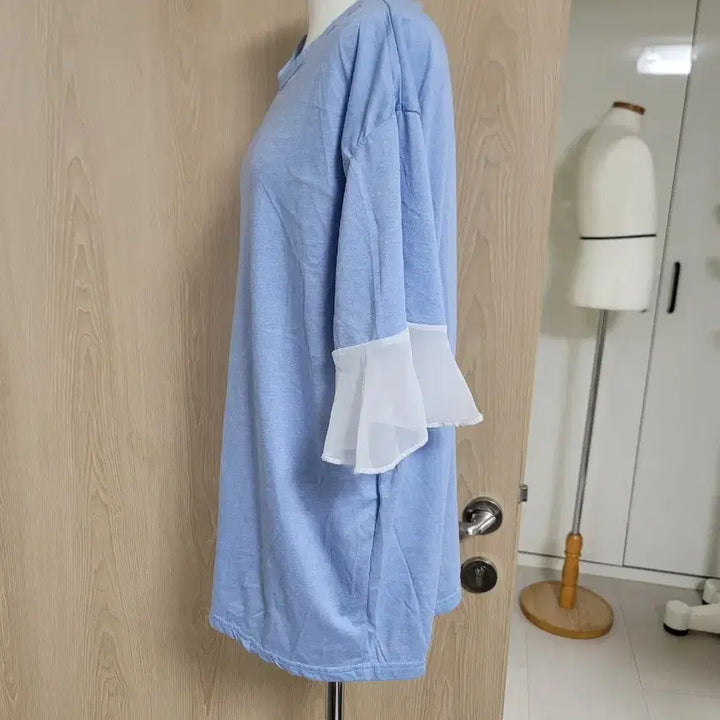 [BUNJANG] Sky Blue 3/4 Sleeve Top / 하늘색 7부티