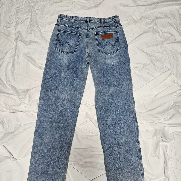 [BUNJANG] Wrangler Vintage Washed Denim Pants / 랭글러 빈티지 워싱 데님 팬츠