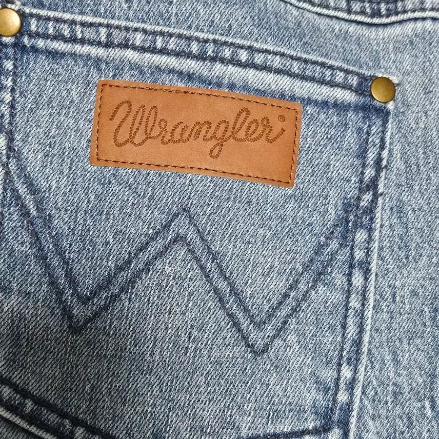 [BUNJANG] Wrangler Vintage Washed Denim Pants / 랭글러 빈티지 워싱 데님 팬츠