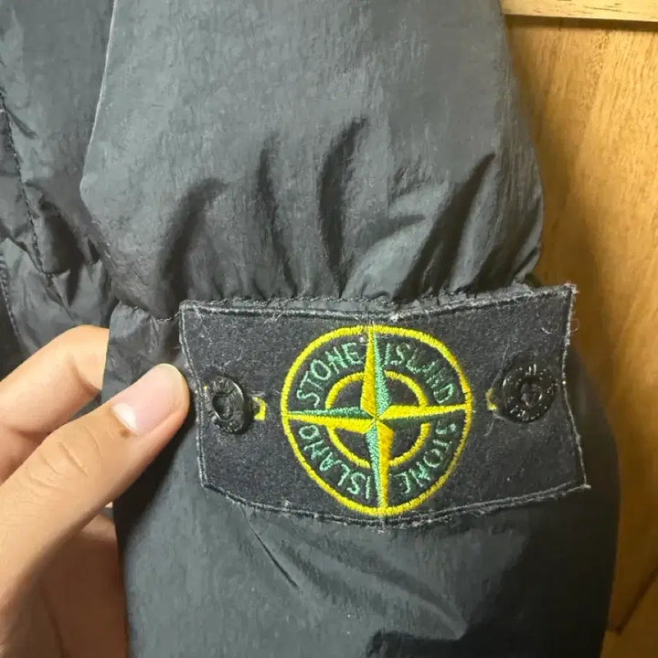 [BUNJANG] Stone Island Crinkle Reps Hooded Padded Jacket / 정품) 스톤아일랜드 크링클랩스 패딩 후드