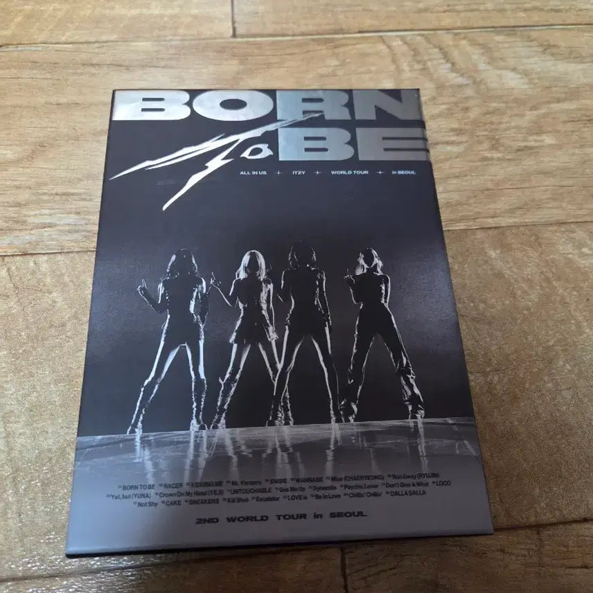 [BUNJANG] ITZY BORN TO BE Blu-ray / ITZY 2ND TOUR BORN TO BE 블루레이